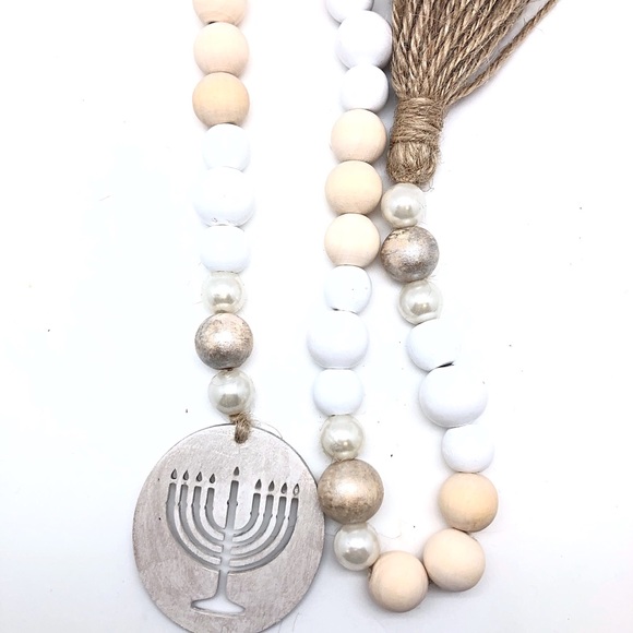 Menorah Wooden Bead Garland Silver, Gold, or Pearlized White, Hand Created - Picture 6 of 8